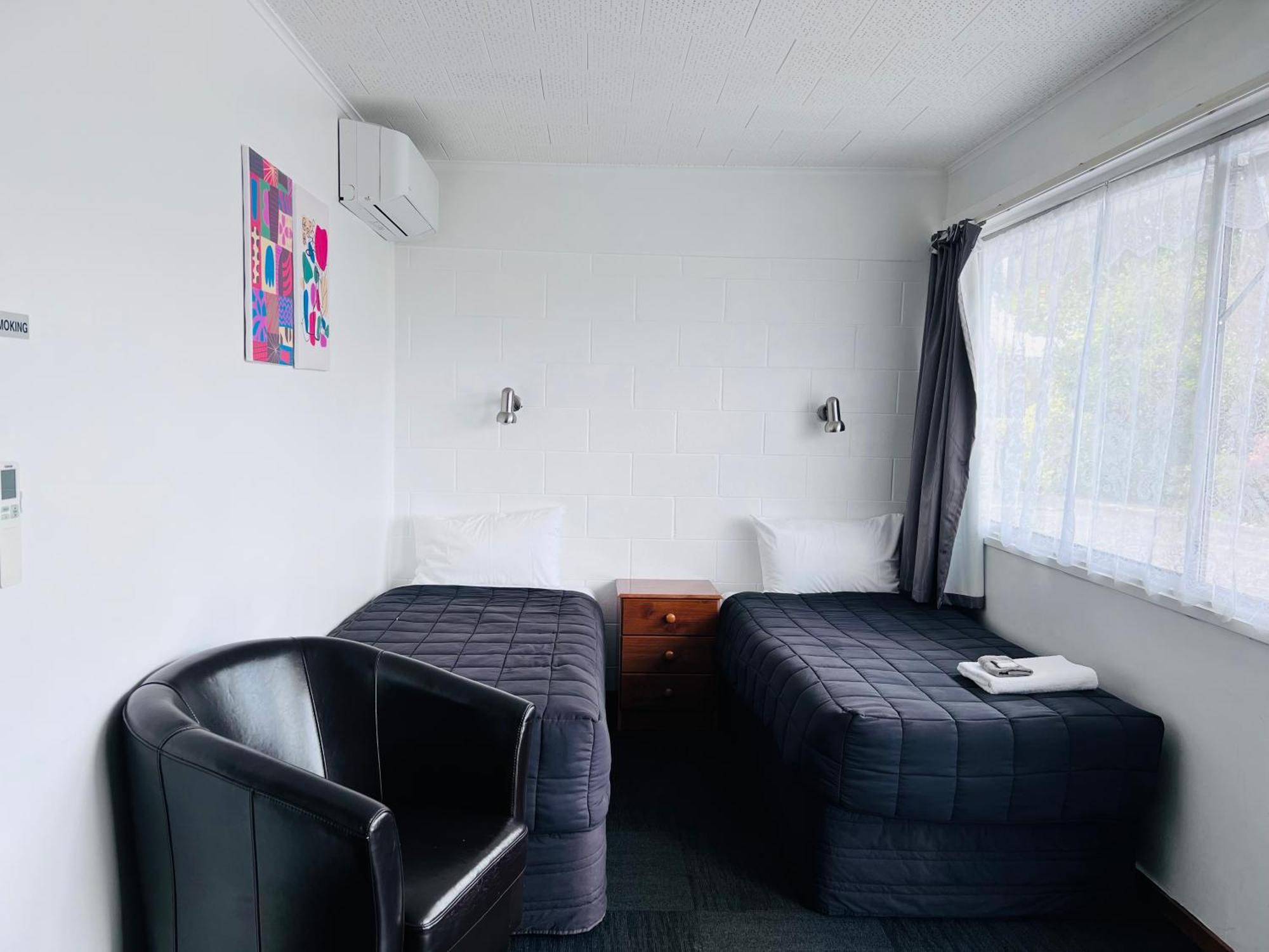 Brooklyne Motel Sanson エクステリア 写真